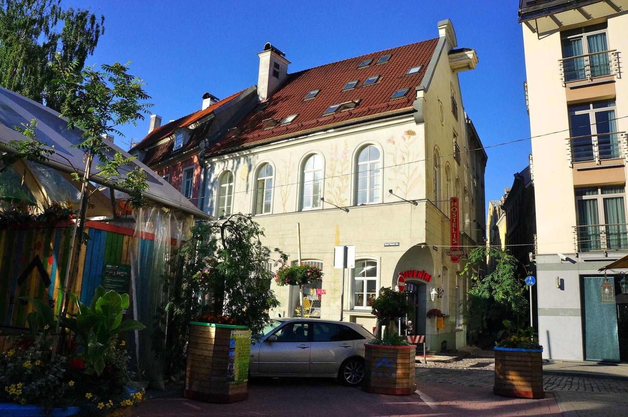 Doma Hostel Riga Exterior photo